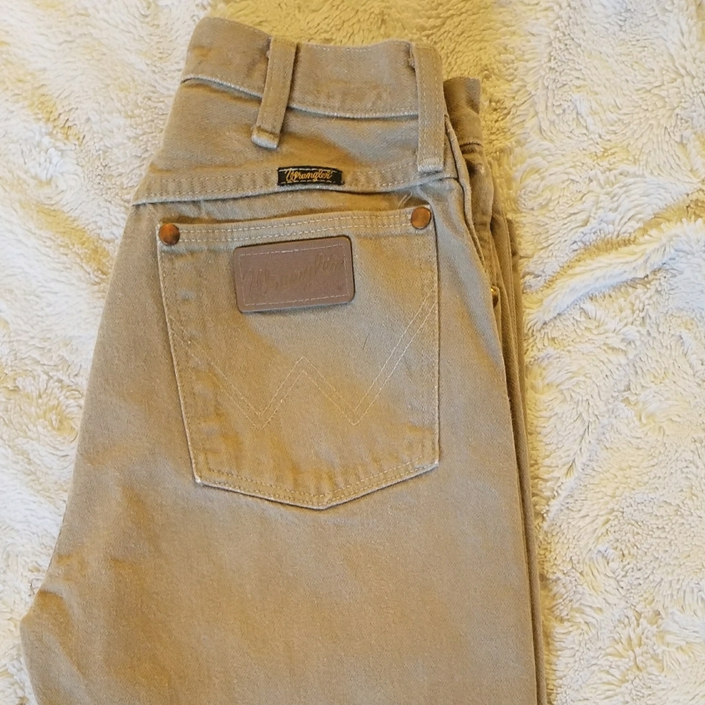 🤠Wranglers Tan 5 34 womens